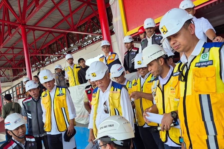 Menteri PUPR RIi Tinjau Renovasi Stadion Gelora Madura Ratu Pamelingan di Pamekasan