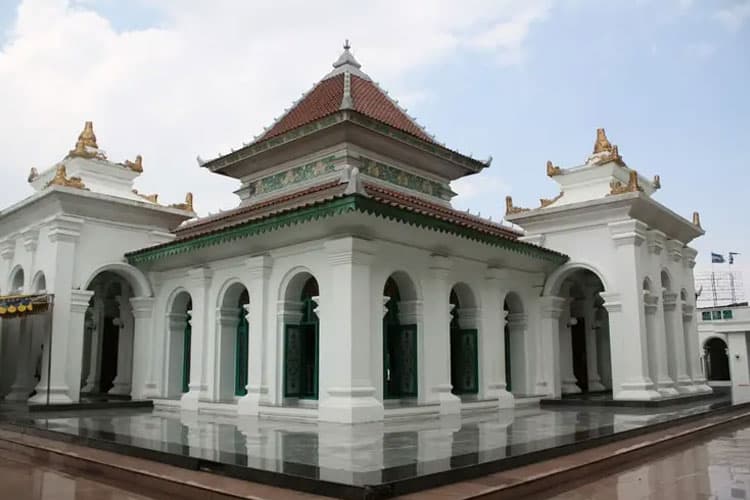 Wisata Religi di Palembang: Menelusuri Masjid Bersejarah di Bumi Sriwijaya