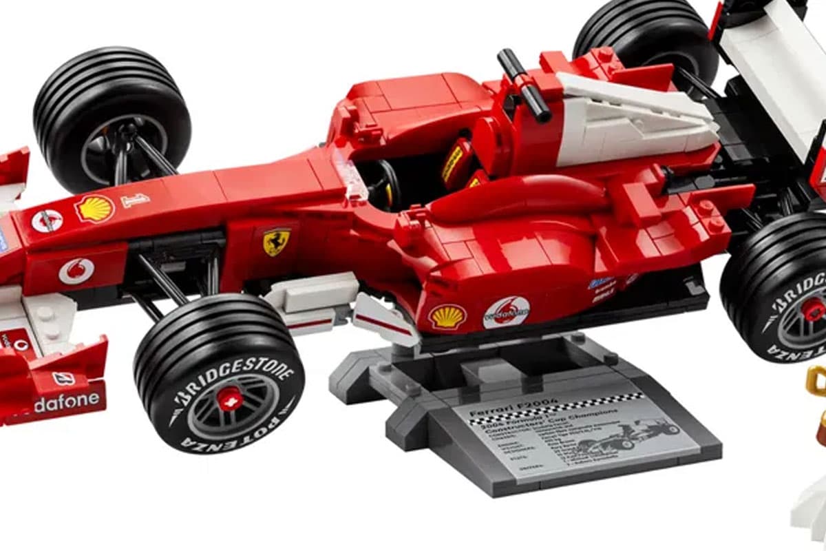 LEGO Rilis Model Set Ferrari F2004, Simbol Musim Terbaik Michael Schumacher