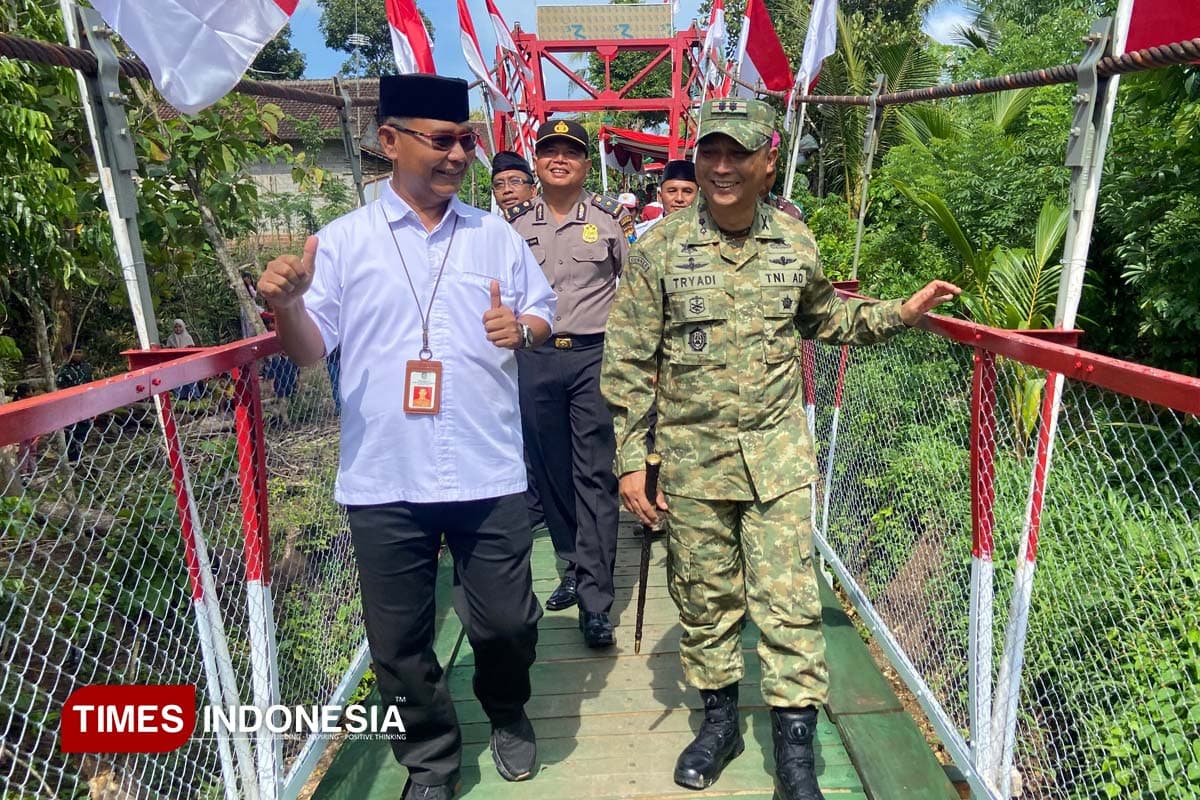Jembatan Gantung Perintis Garuda di Siliragung Banyuwangi Diresmikan, Permudah Akses Warga