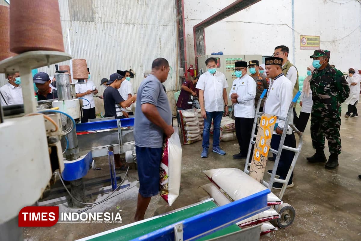Wabup Mujiono Gandeng Bulog Pastikan Ketersediaan Bahan Pokok di Banyuwangi