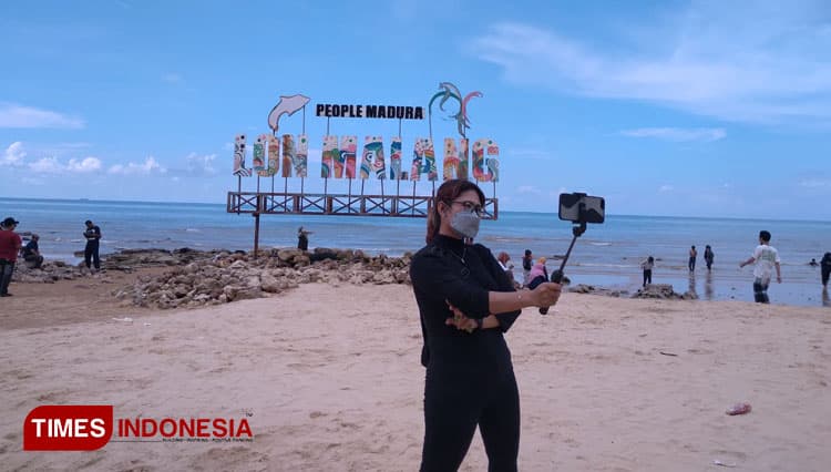 Melihat Indahnya Wisata Pantai Lon Malang di Sampang Madura